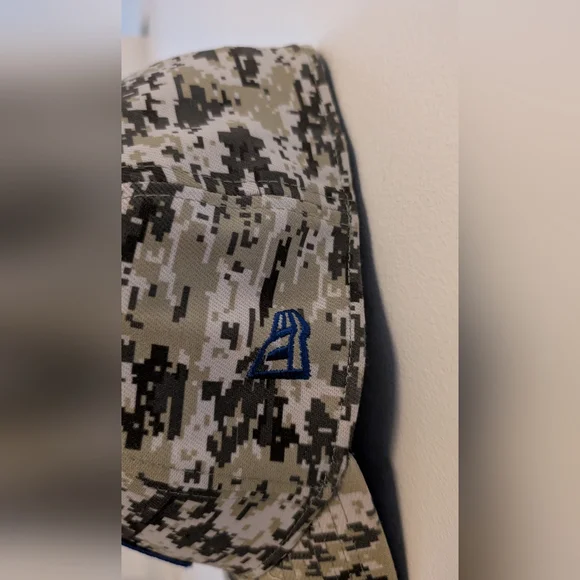 New Era Camo Buffalo Bills Cap - Picture 5 of 8